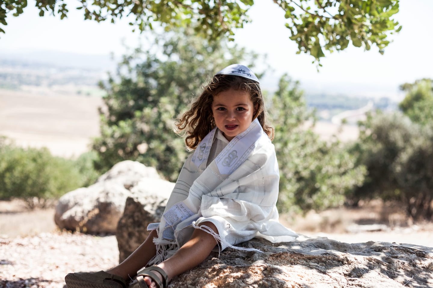 סט חלאקה יוקרתי לילדים כולל טלית קטן 135*25, כיפה לילדים ונרתיק לחלאקה
