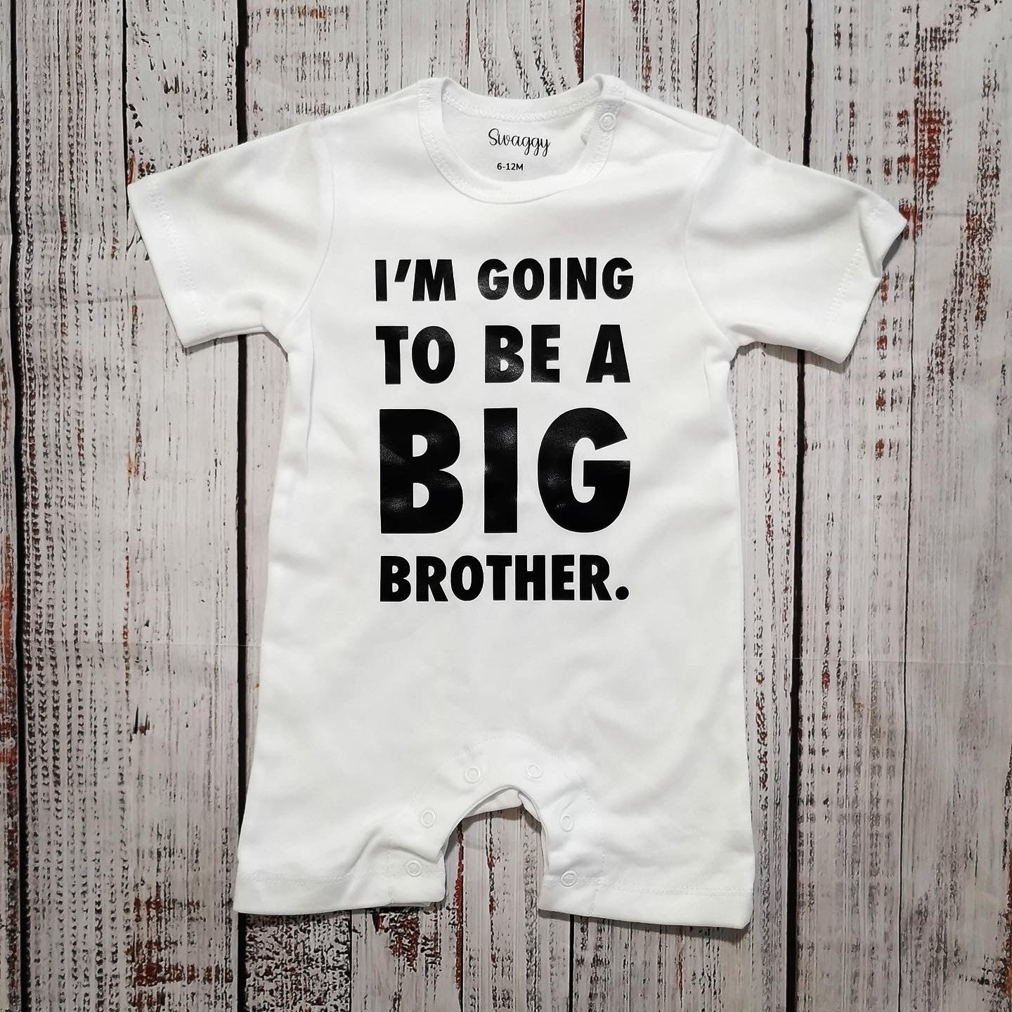 אוברול לתינוק עם הדפס I'm going to be a big brother הודעה על הריון לאח גדול