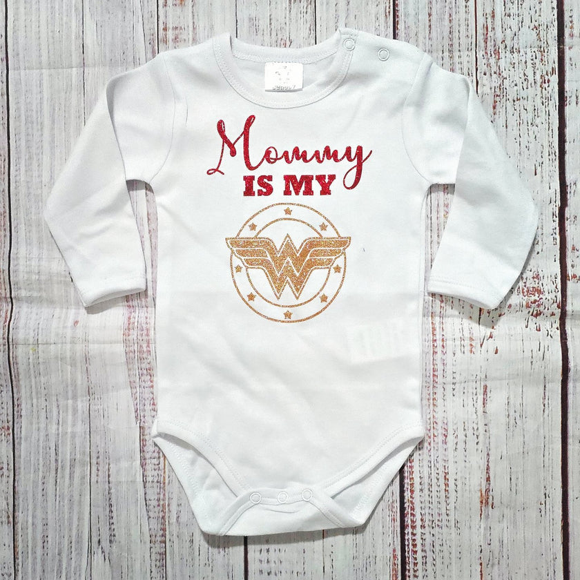 בגד לתינוק Mommy is my wonder woman - בגד גוף