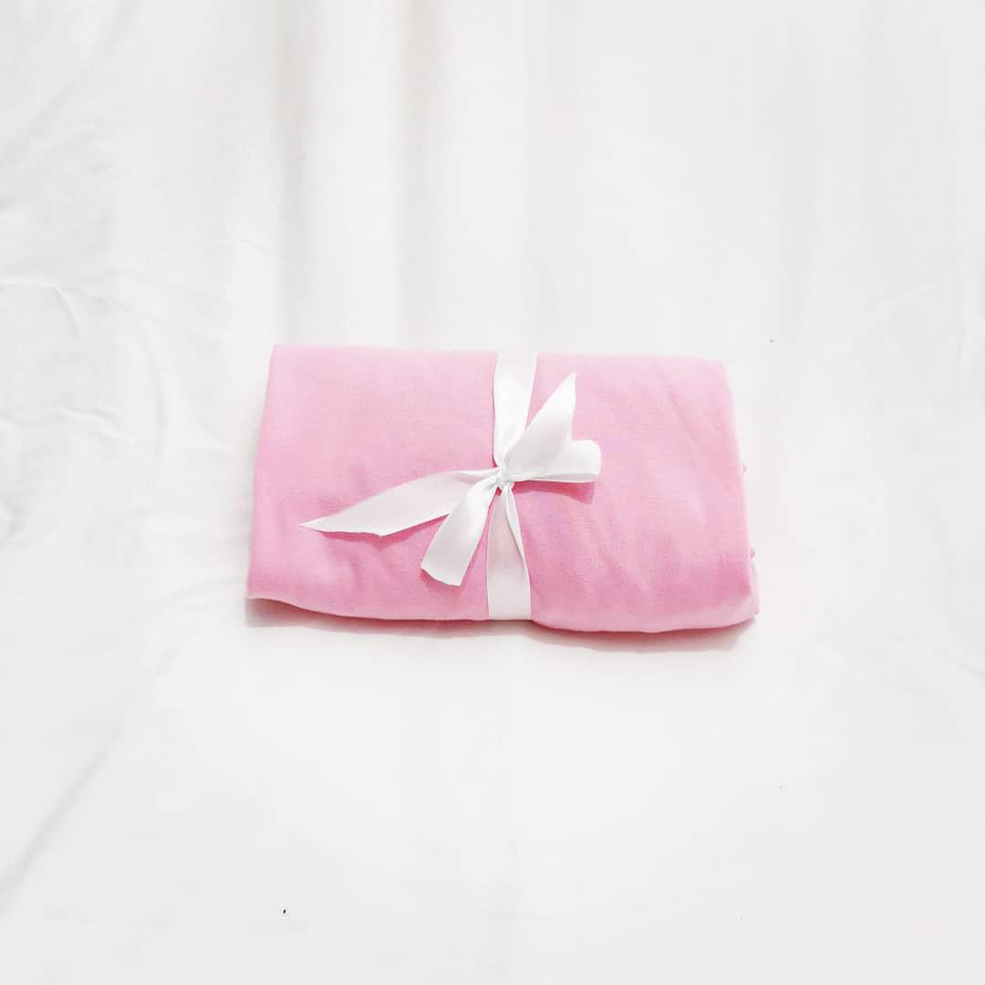 סדין ג'רסי למיטת תינוק בצבע ורוד