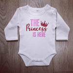 The princess is here-בגד גוף לתינוק-סוואגי